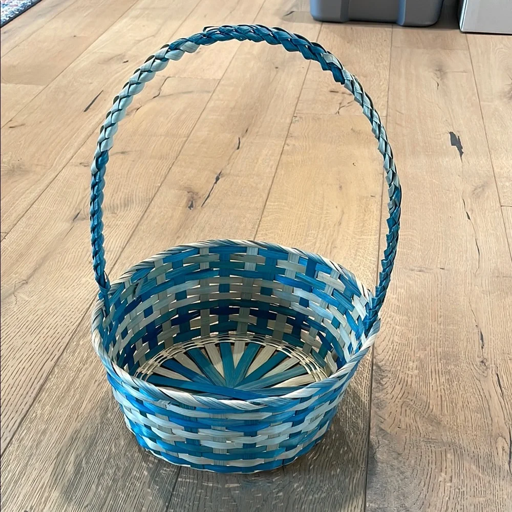 Blue Woven Bamboo Easter Basket Braided Handle Round Gift Pail Decorative Wicker